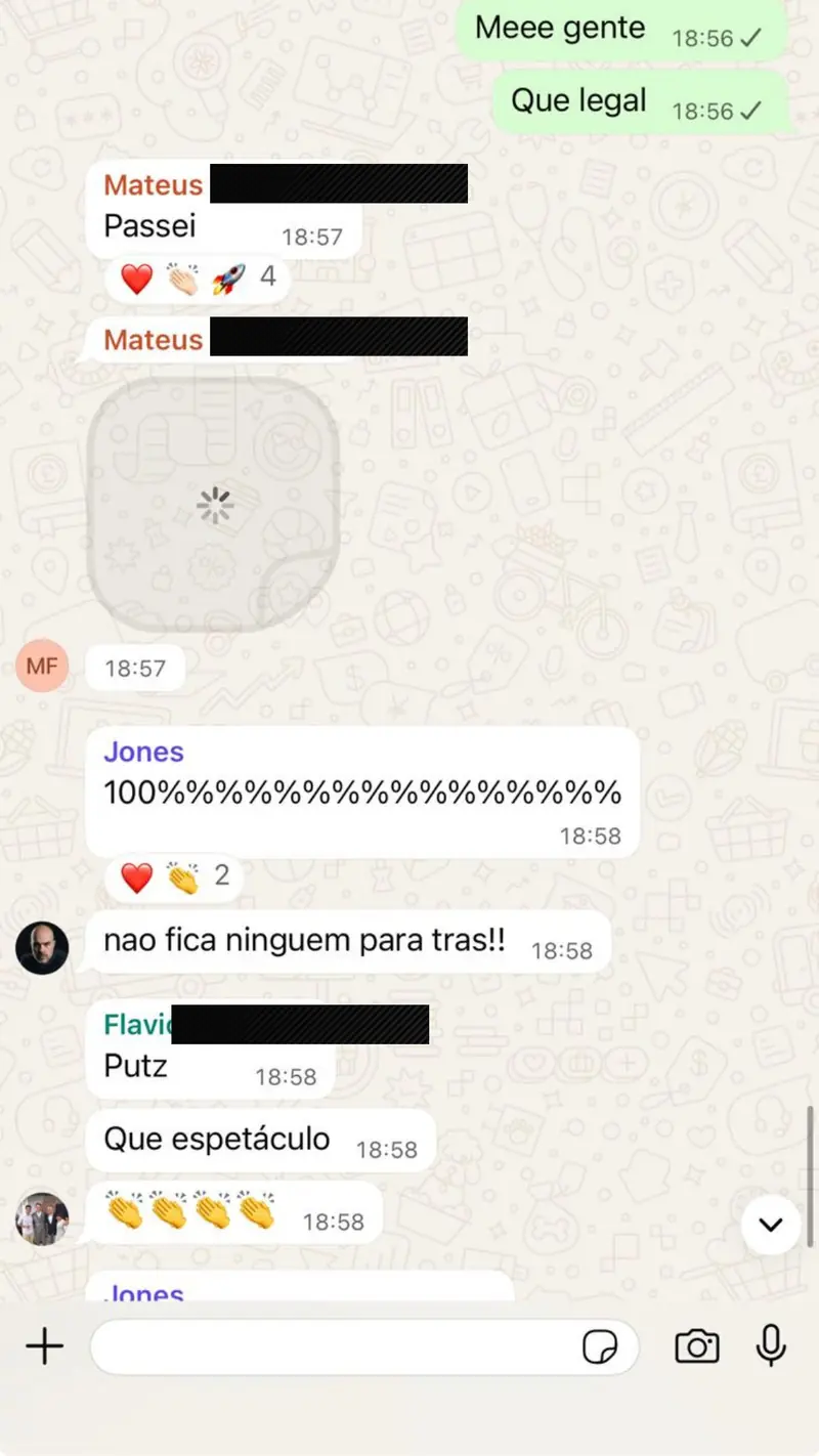 Mensagem celebrando 100% de aprovação da turma